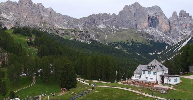 Webcam Vigo di Fassa-Pera-Ciampedìe - Vigo - Roda de Vael -Dolomiti di Fassa