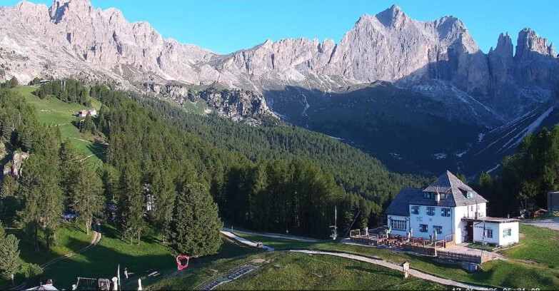 Webcam Vigo di Fassa-Pera-Ciampedìe - Vigo - Roda de Vael