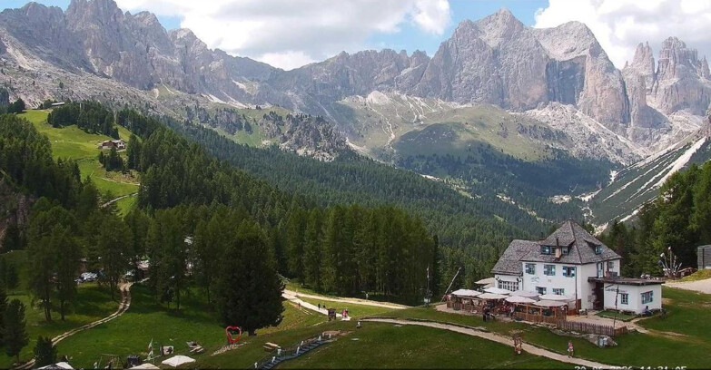 Webcam Vigo di Fassa-Pera-Ciampedìe - Vigo - Roda de Vael