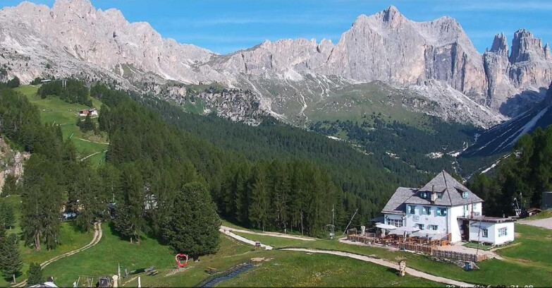 Webcam Vigo di Fassa-Pera-Ciampedìe - Vigo - Roda de Vael -Dolomiti di Fassa