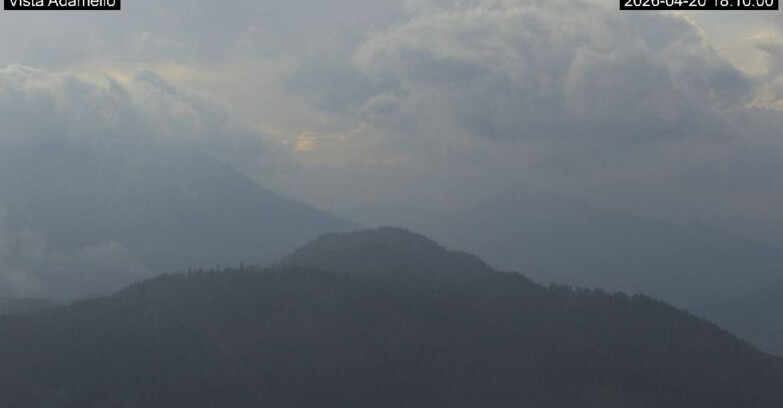 Webcam Лавароне  - View on Ghiacciaio Adamello