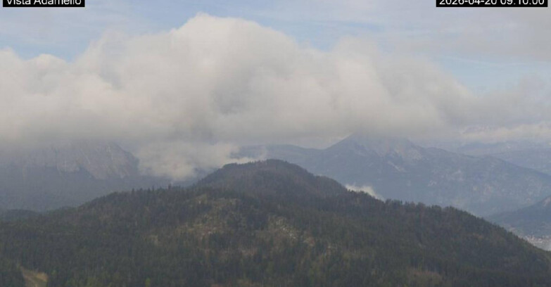 Webcam Лавароне  - View on Ghiacciaio Adamello