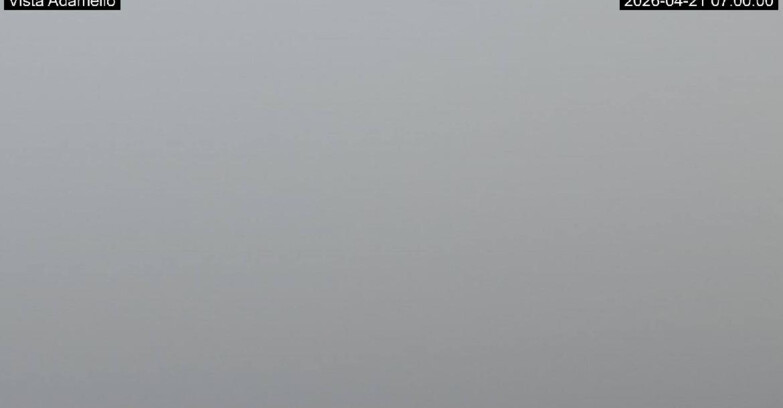 Webcam Ski Area Lavarone  - View on Ghiacciaio Adamello 