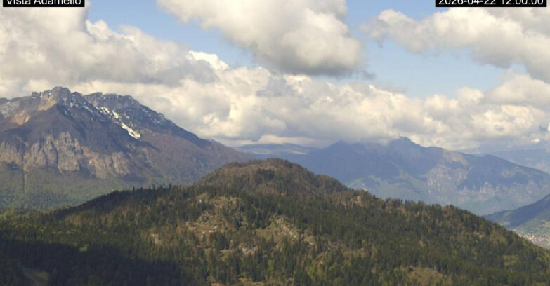 Webcam Lavarone - View on Ghiacciaio Adamello