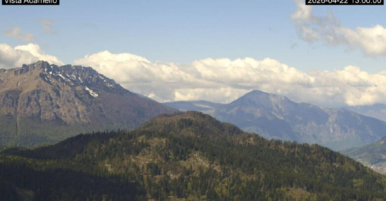 Webcam Lavarone - View on Ghiacciaio Adamello