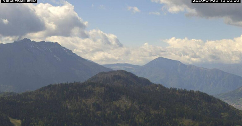 Webcam Lavarone - View on Ghiacciaio Adamello