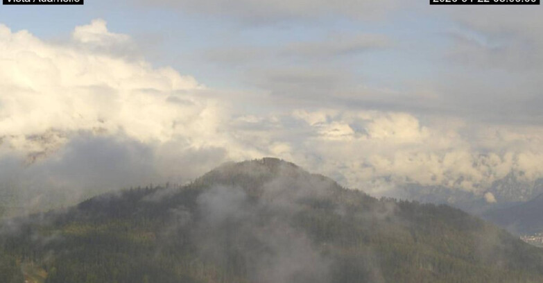 Webcam Lavarone - View on Ghiacciaio Adamello