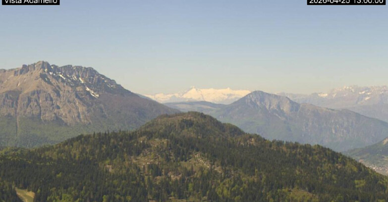 Webcam Lavarone - View on Ghiacciaio Adamello