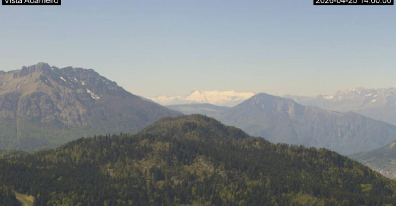 Webcam Lavarone - View on Ghiacciaio Adamello