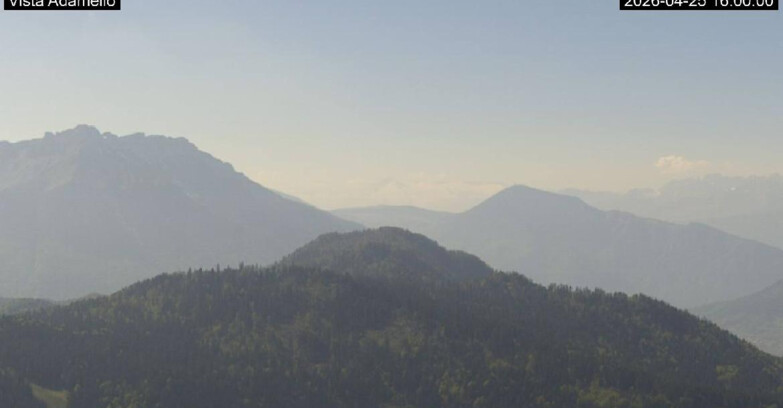 Webcam Lavarone - View on Ghiacciaio Adamello