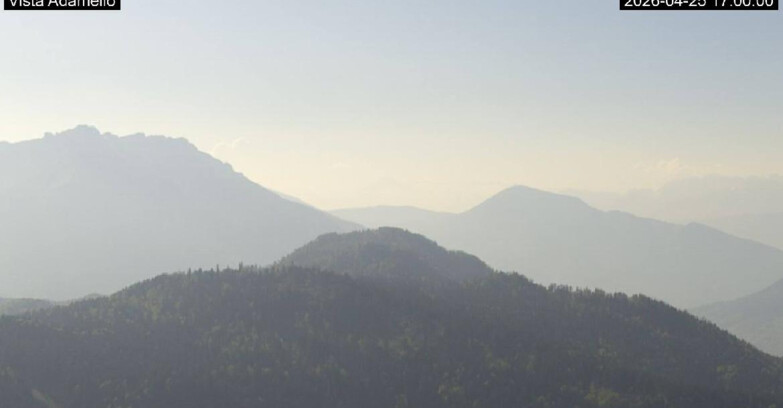 Webcam Lavarone - View on Ghiacciaio Adamello