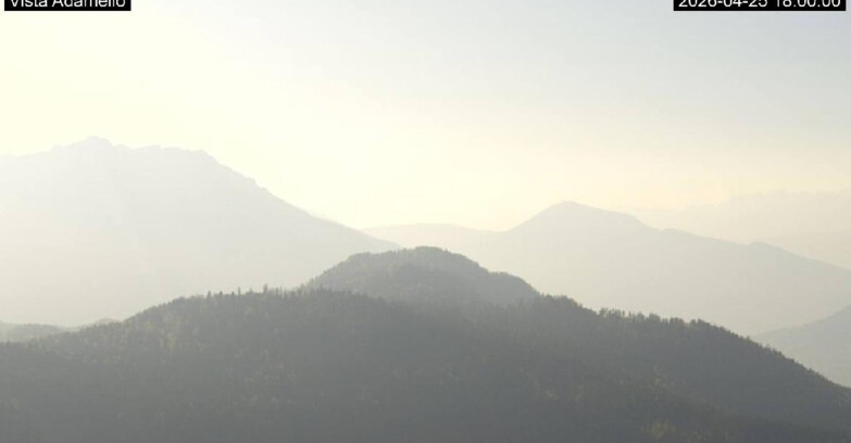 Webcam Lavarone - View on Ghiacciaio Adamello