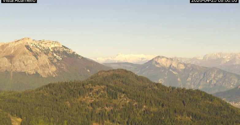 Webcam Lavarone - View on Ghiacciaio Adamello