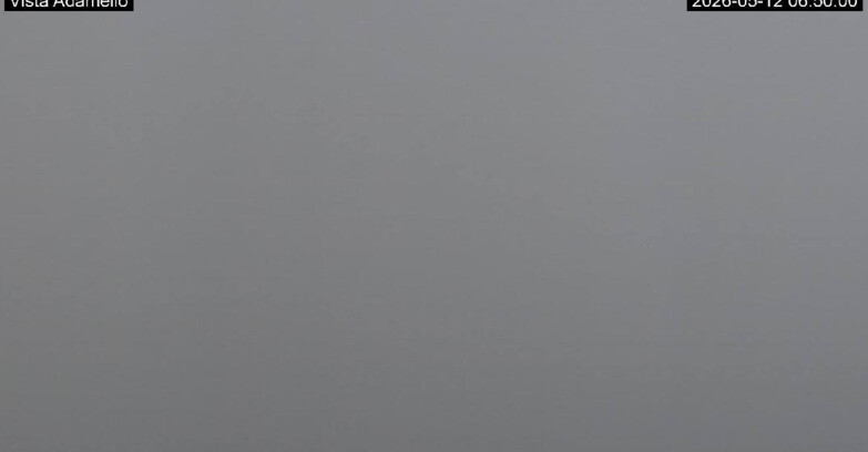 Webcam Ski Area Lavarone  - View on Ghiacciaio Adamello 
