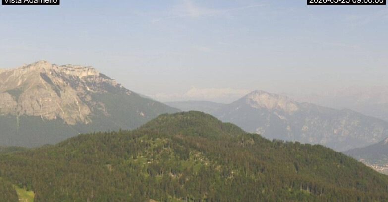 Webcam Lavarone - View on Ghiacciaio Adamello