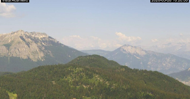 Webcam Lavarone Skigegiet - View on Ghiacciaio Adamello