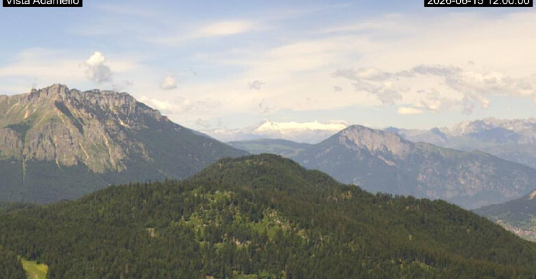 Webcam Lavarone - View on Ghiacciaio Adamello