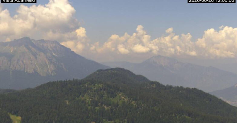 Webcam Lavarone - View on Ghiacciaio Adamello