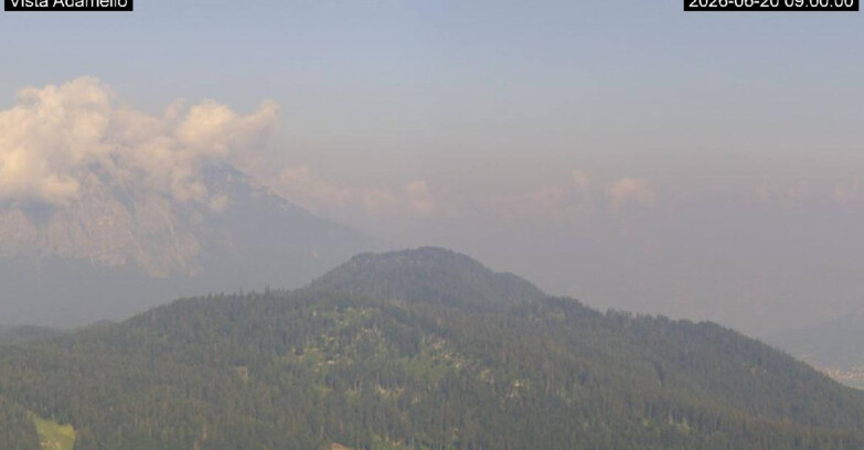 Webcam Lavarone - View on Ghiacciaio Adamello