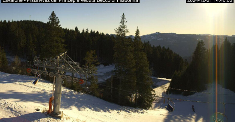 Webcam Ski Area Lavarone  - Pista Avez- seggiovia Lagh.