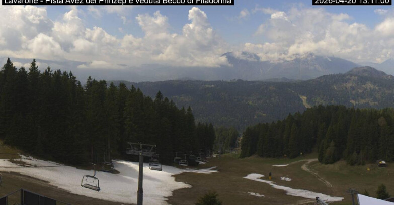 Webcam Лавароне  - Pista Avez- seggiovia Lagh.