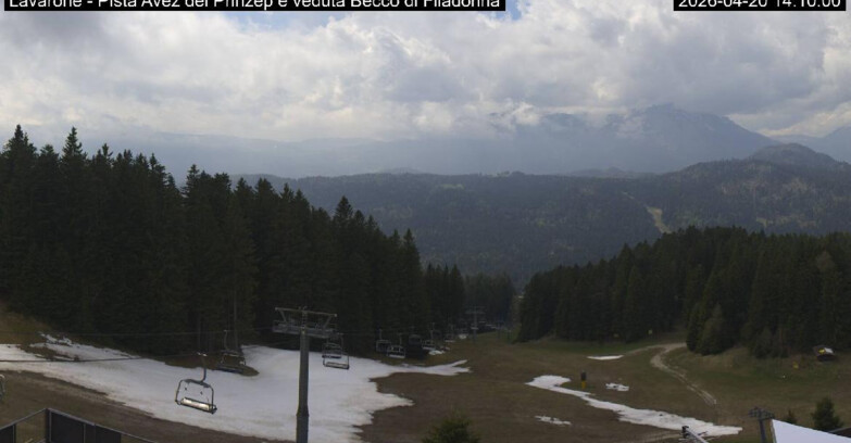Webcam Лавароне  - Pista Avez- seggiovia Lagh.
