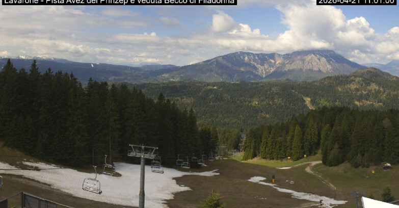 Webcam Ski area Lavarone - Pista Avez- seggiovia Lagh.