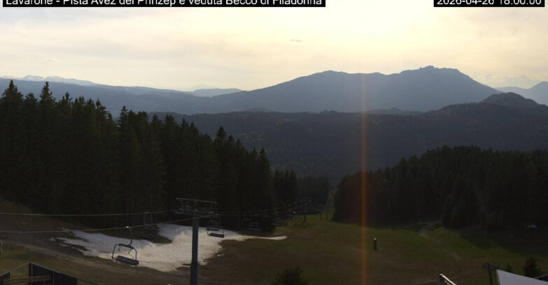 Webcam Lavarone Skigegiet - Pista Avez- seggiovia Lagh.