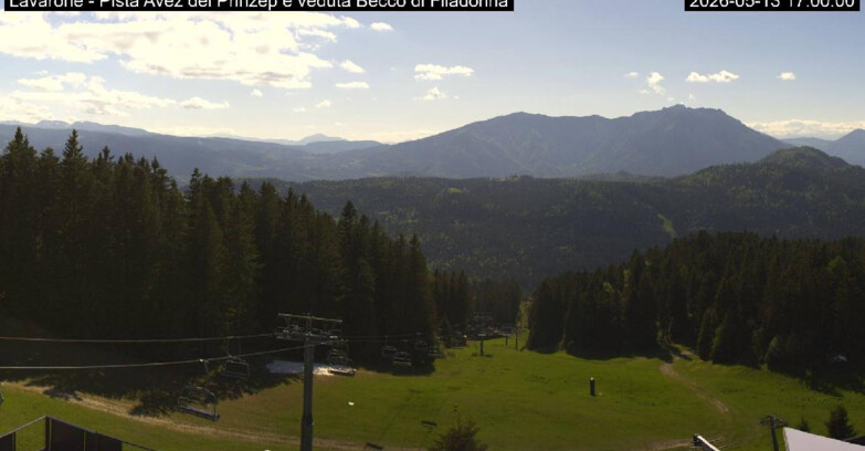 Webcam Ski area Lavarone - Pista Avez- seggiovia Lagh.