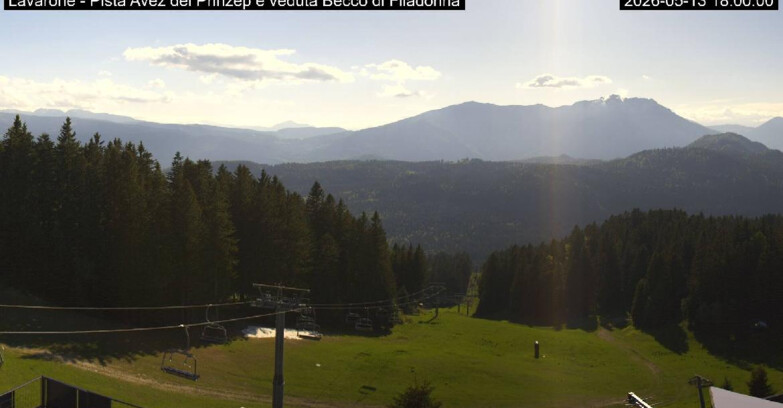 Webcam Ski area Lavarone - Pista Avez- seggiovia Lagh.