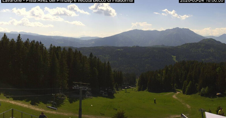 Webcam Lavarone - Pista Avez- seggiovia Lagh.