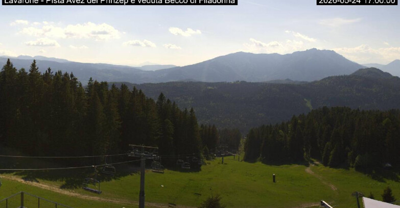 Webcam Lavarone - Pista Avez- seggiovia Lagh.