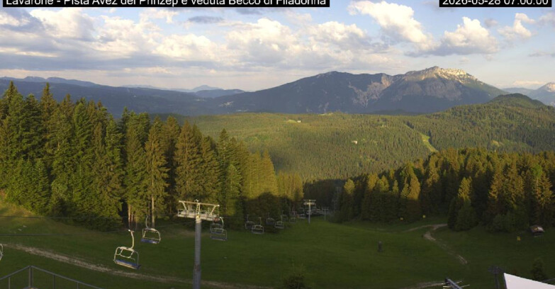 Webcam Lavarone Skigegiet - Pista Avez- seggiovia Lagh.