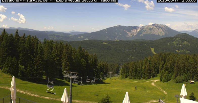 Webcam Lavarone Skigegiet - Pista Avez- seggiovia Lagh.