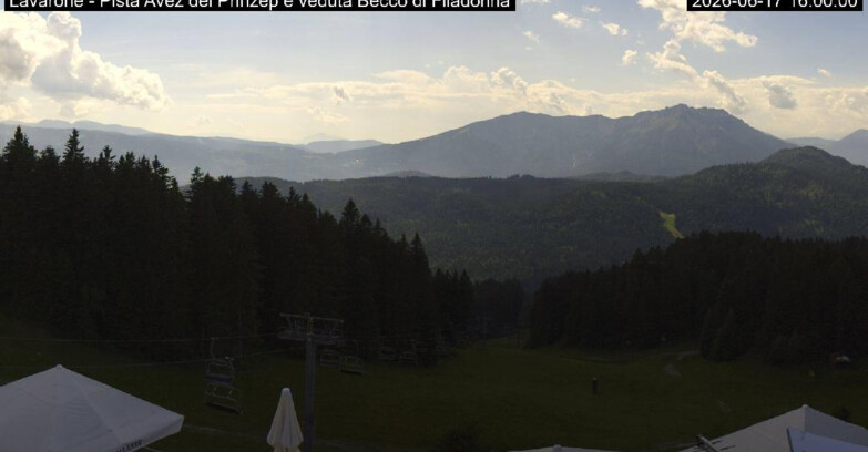 Webcam Lavarone Skigegiet - Pista Avez- seggiovia Lagh.
