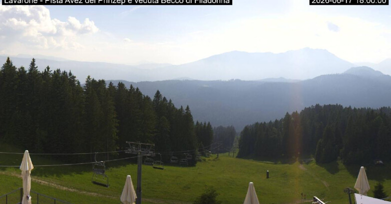 Webcam Lavarone Skigegiet - Pista Avez- seggiovia Lagh.
