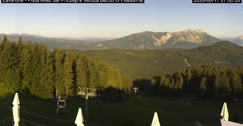 Webcam Lavarone Skigegiet - Pista Avez- seggiovia Lagh.