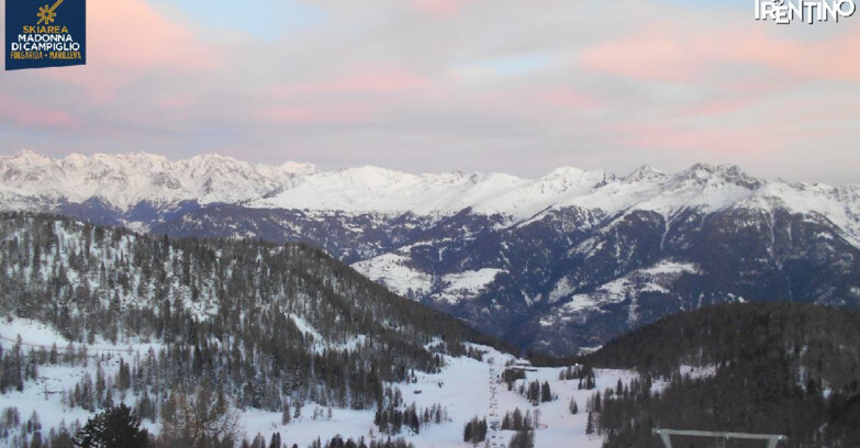 Webcam Ski area Campiglio Dolomiti di Brenta Val di Sole Val Rendena - Nuova Seggiovia Vigo