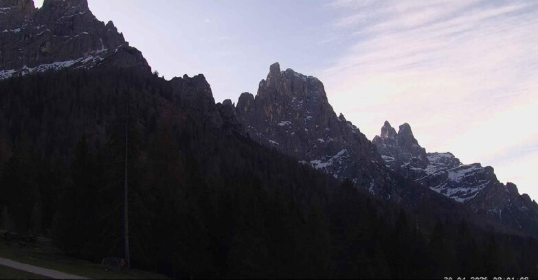 Webcam Сан-Мартино-ди-Кастроцца - Пассо-Ролле - Le Pale di San Martino
