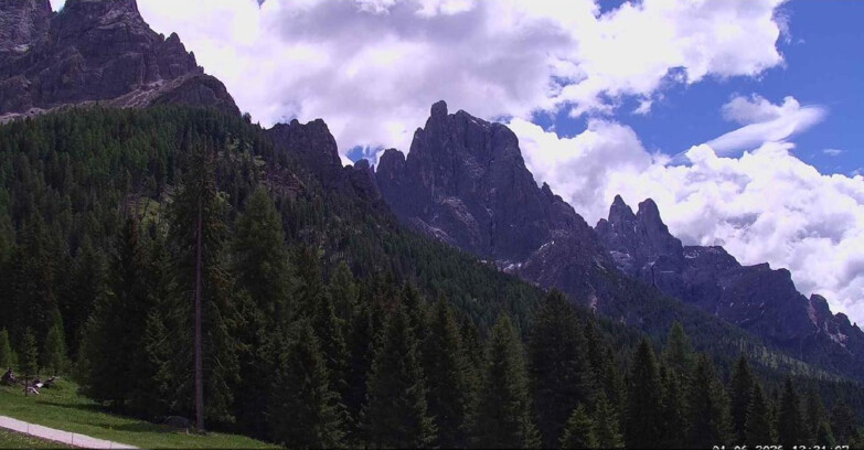 Webcam San Martino di Castrozza - Passo Rolle - Le Pale di San Martino