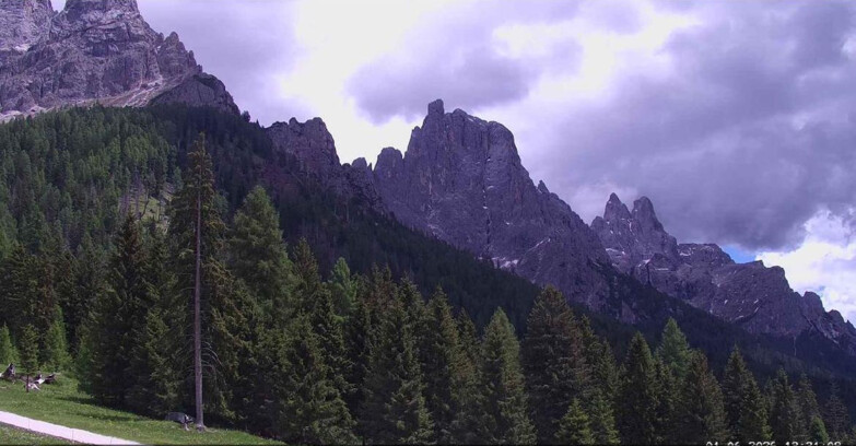 Webcam San Martino di Castrozza - Passo Rolle - Le Pale di San Martino