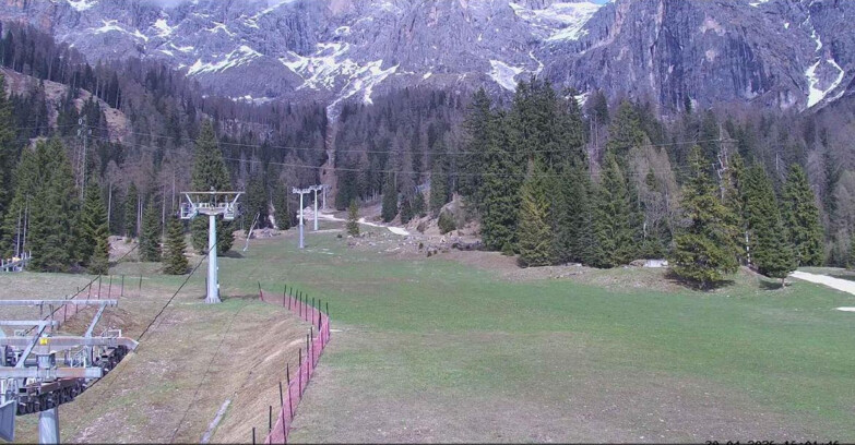 Webcam Сан-Мартино-ди-Кастроцца - Пассо-Ролле - Pista Col Verde