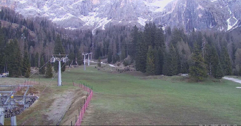 Webcam Сан-Мартино-ди-Кастроцца - Пассо-Ролле - Pista Col Verde