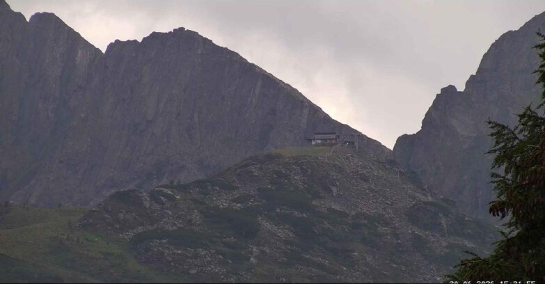 Webcam San Martino di Castrozza - Passo Rolle  - Punta Ces 
