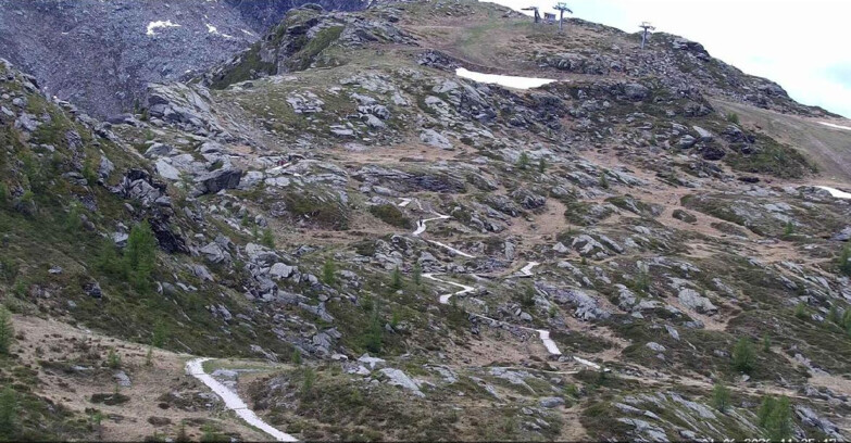 Webcam San Martino di Castrozza - Passo Rolle - Sentiero delle Marmotte