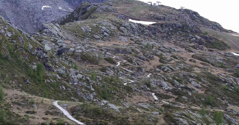 Webcam San Martino di Castrozza - Passo Rolle - Sentiero delle Marmotte
