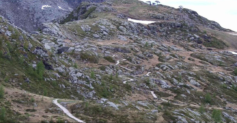 Webcam San Martino di Castrozza - Passo Rolle - Sentiero delle Marmotte