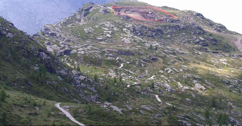Webcam San Martino di Castrozza - Passo Rolle  - Sentiero delle Marmotte