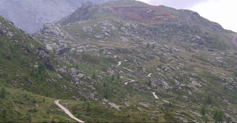 Webcam San Martino di Castrozza - Passo Rolle  - Sentiero delle Marmotte
