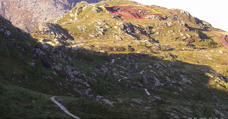 Webcam San Martino di Castrozza - Passo Rolle - Sentiero delle Marmotte